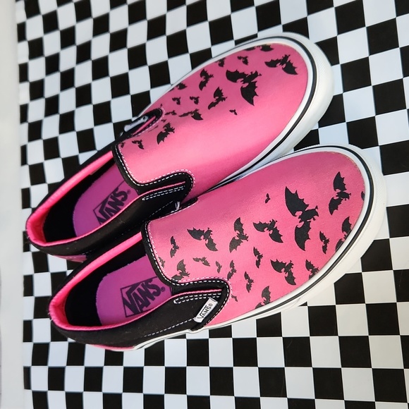 Warped Tour RARE bats Slip on Vans Size 7.5 Women's Men's 6 - Picture 12 of 16